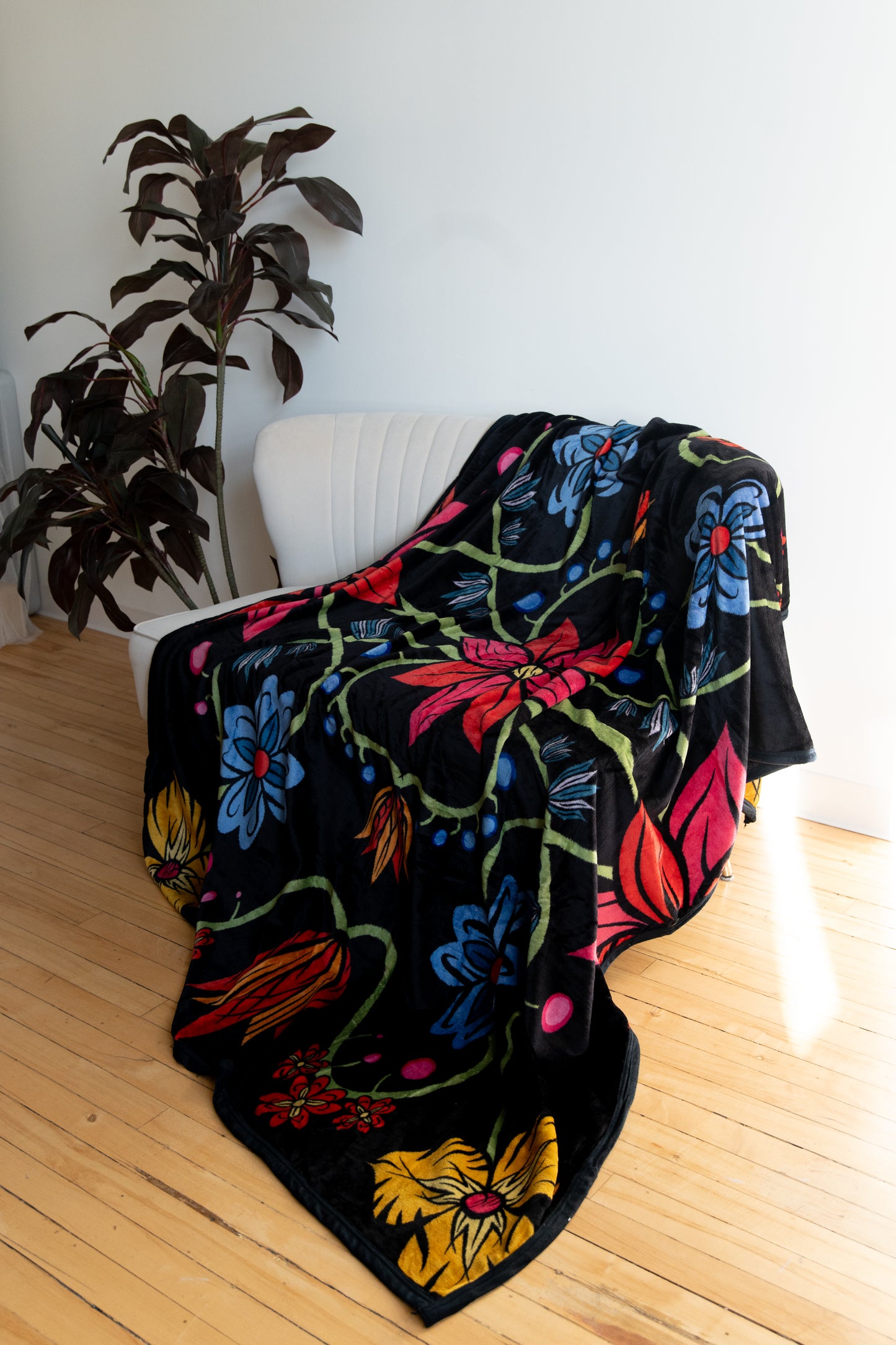 Luxe Floral Throw Blankets