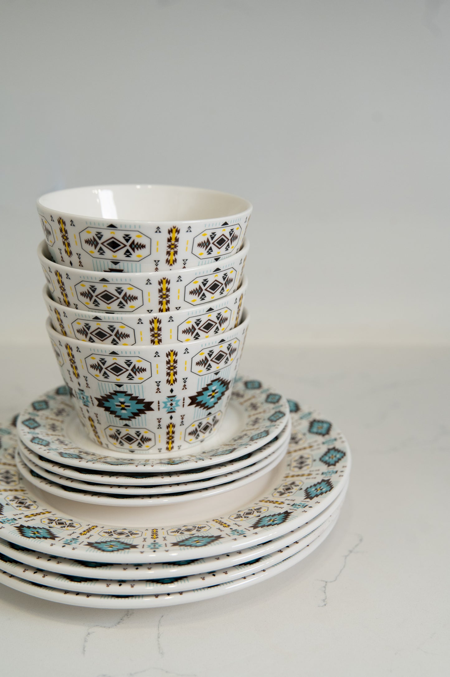 Dinnerware Set