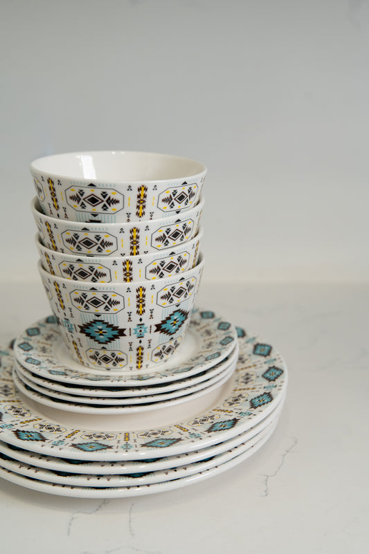Dinnerware Set