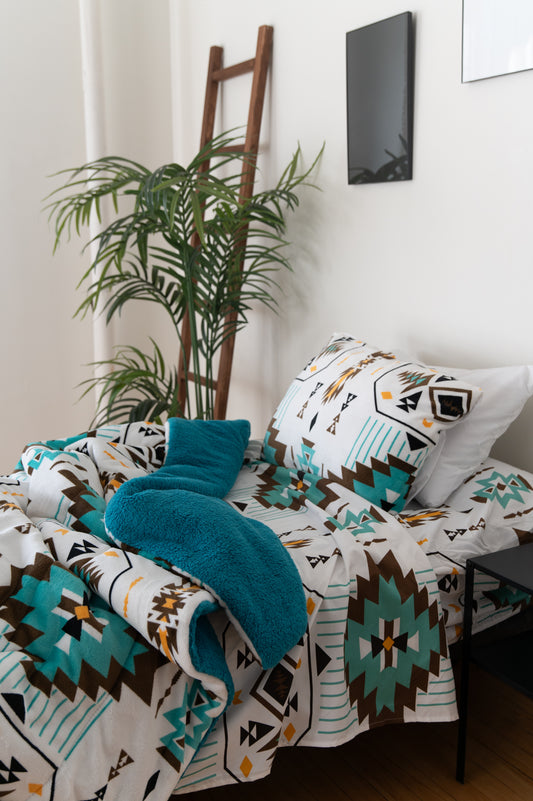 Sherpa Comforter Set